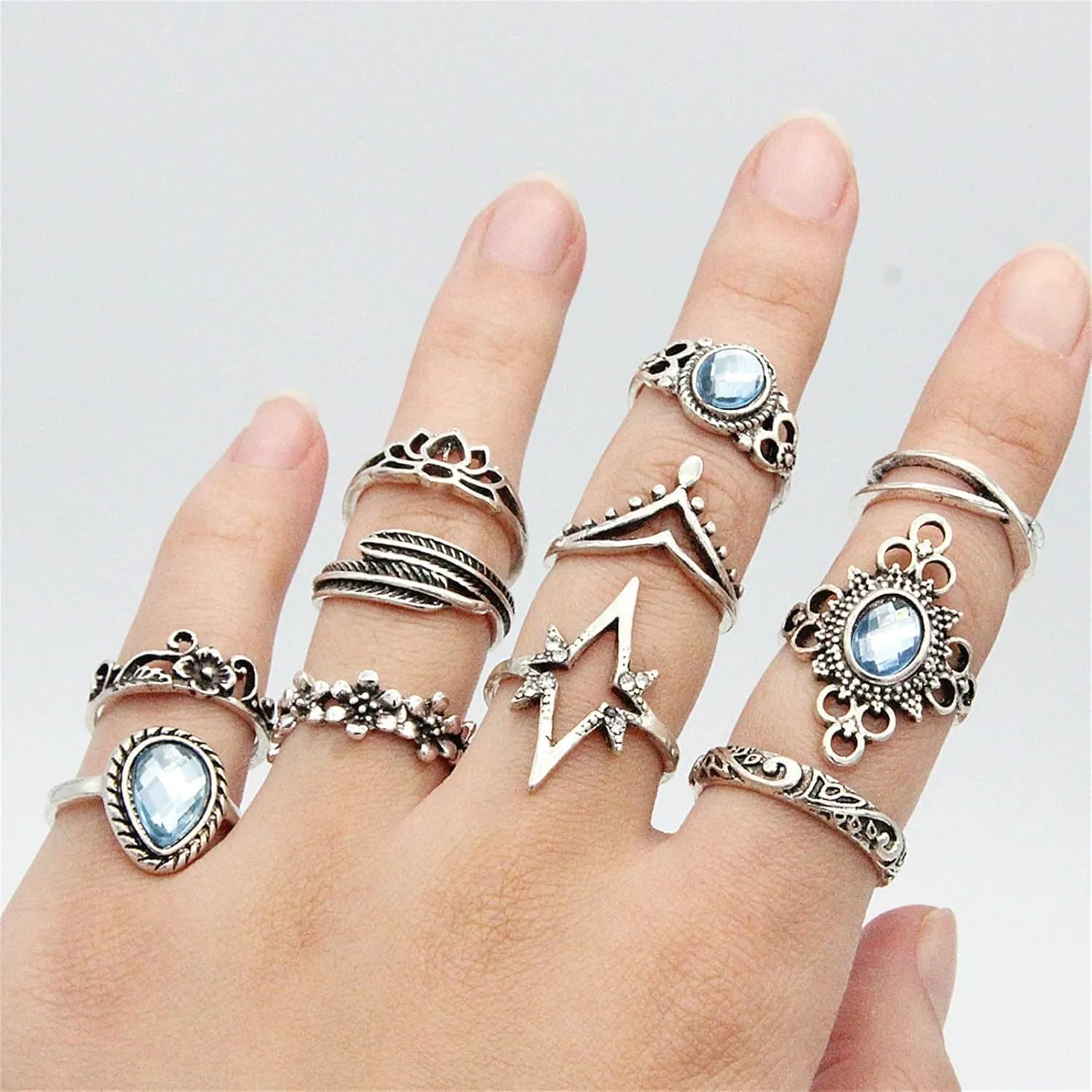 Boho Gold Stackable Rings for Women Trendy Knuckle Joint Finger Knuckle Nail Ring Sets Simple Star Moon Stack Preppy Statement Rings Cute Stuff Jewelry