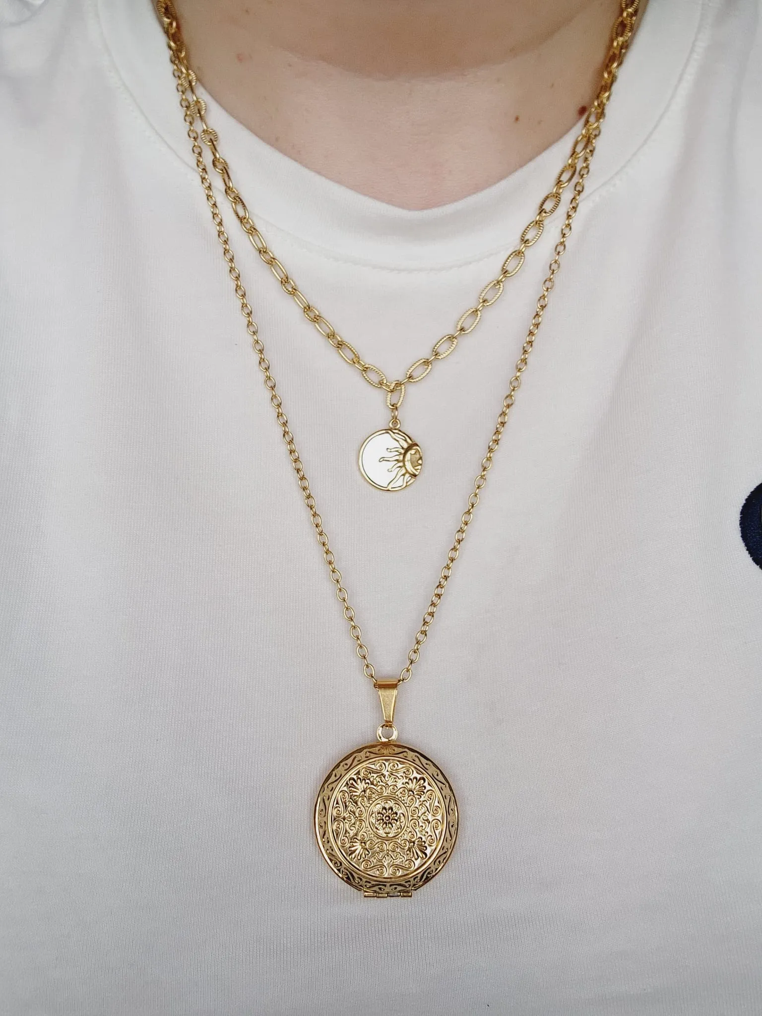 Sun Mother Pearl Necklace