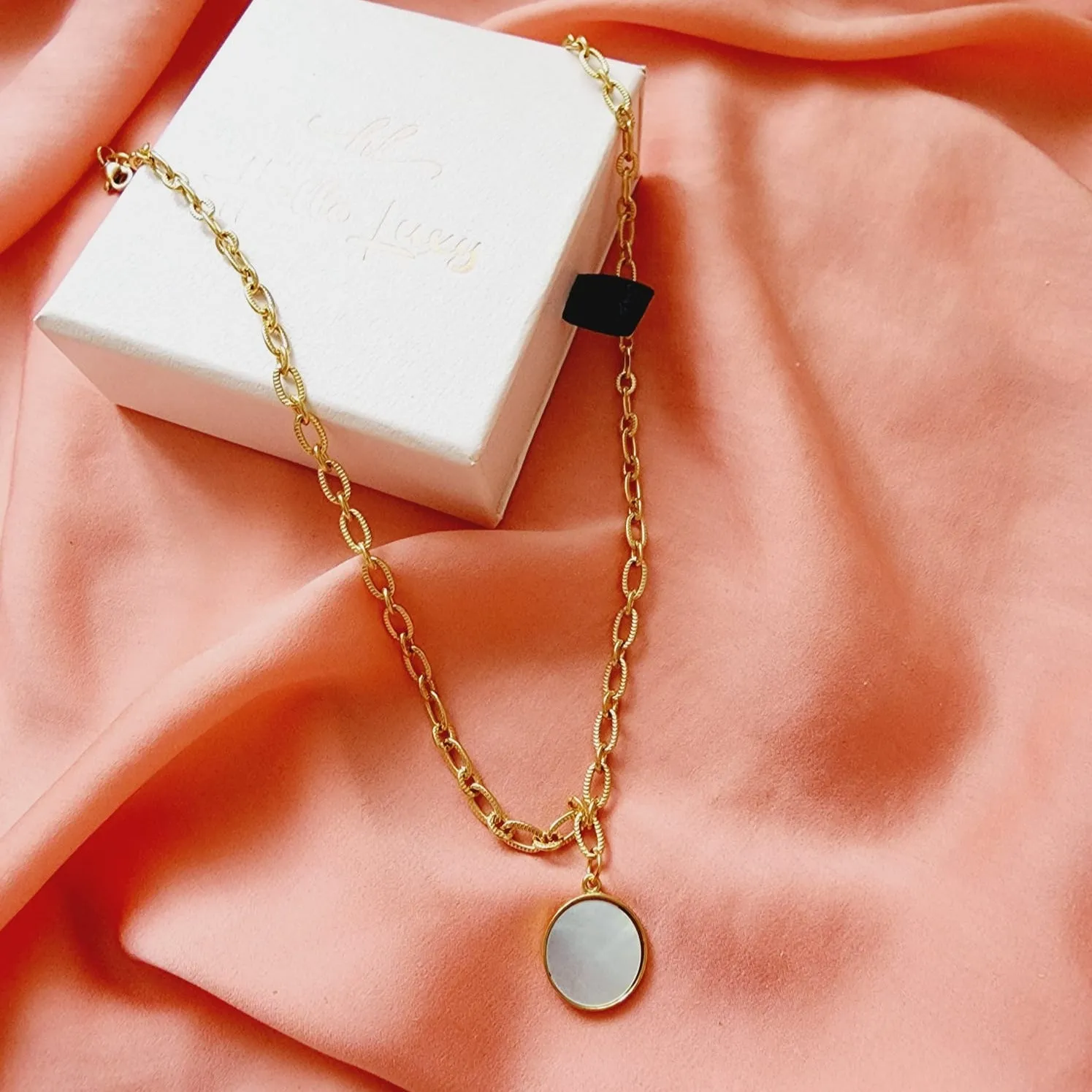 Sun Mother Pearl Necklace